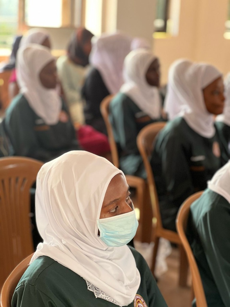 Mansoor College Students